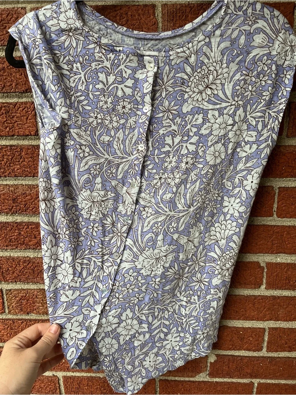Women's Lavender Floral Cap-Sleeve Top 100% linen - Picture 2 of 3